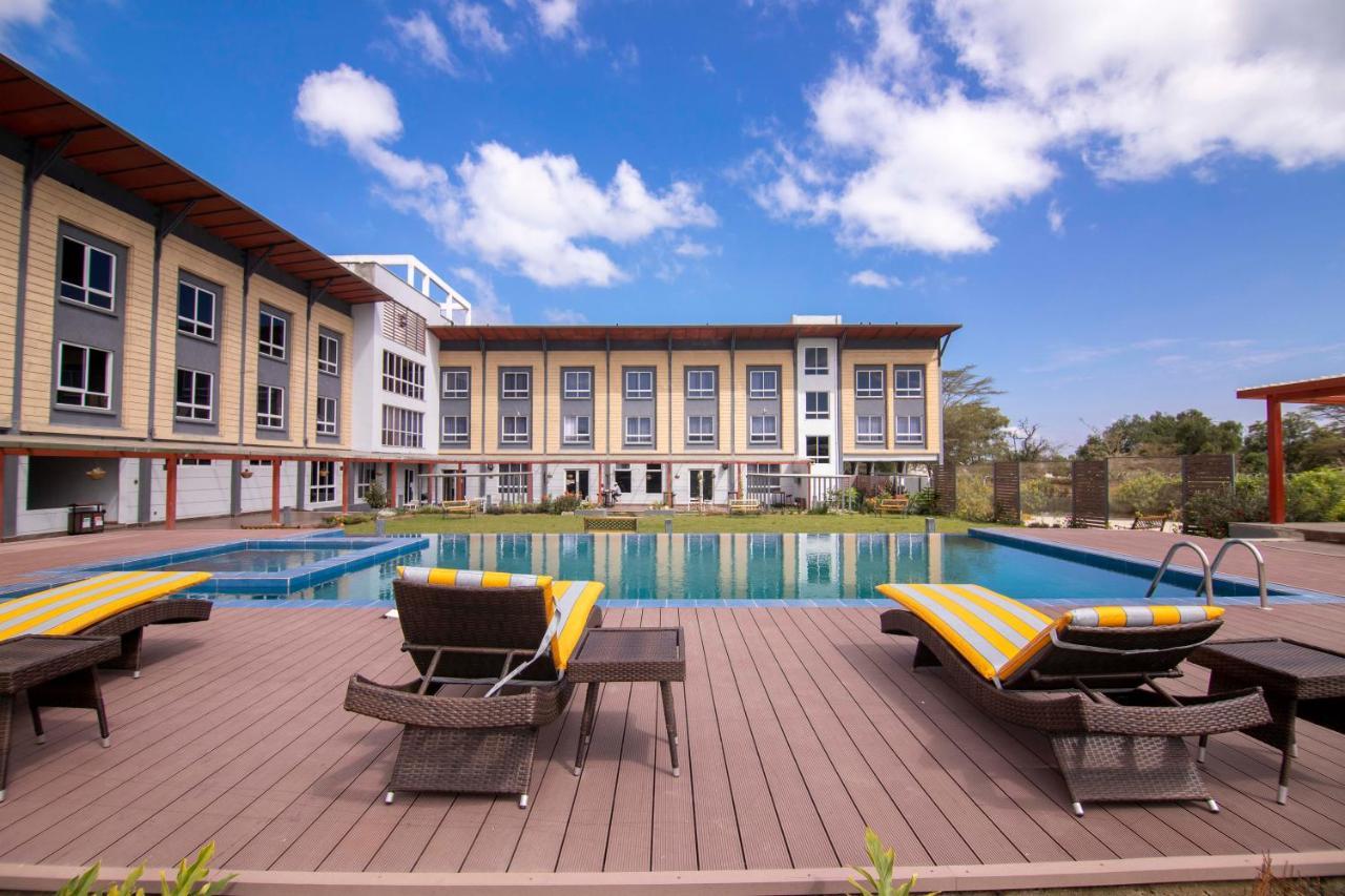 Eseriani The Resort Найваша Экстерьер фото