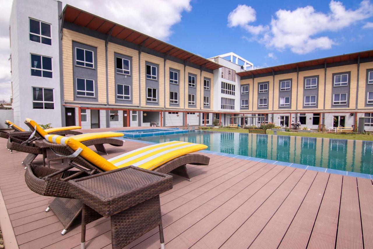 Eseriani The Resort Найваша Экстерьер фото